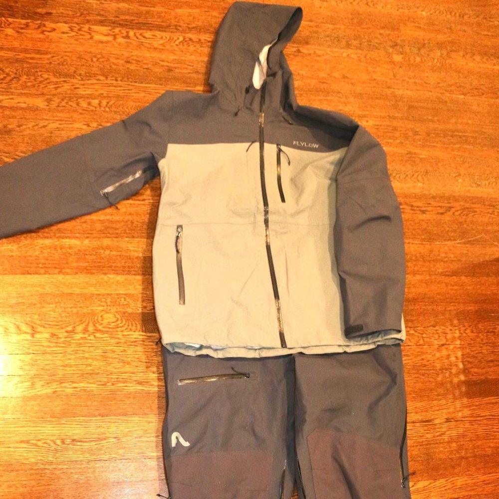 FlyLow Gear